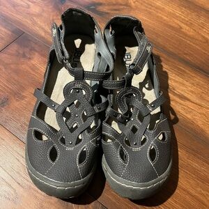 JBU by Jambu Womens Sz 7.5M Sport Sydney Sandals Memory Foam Faux Leather Grey